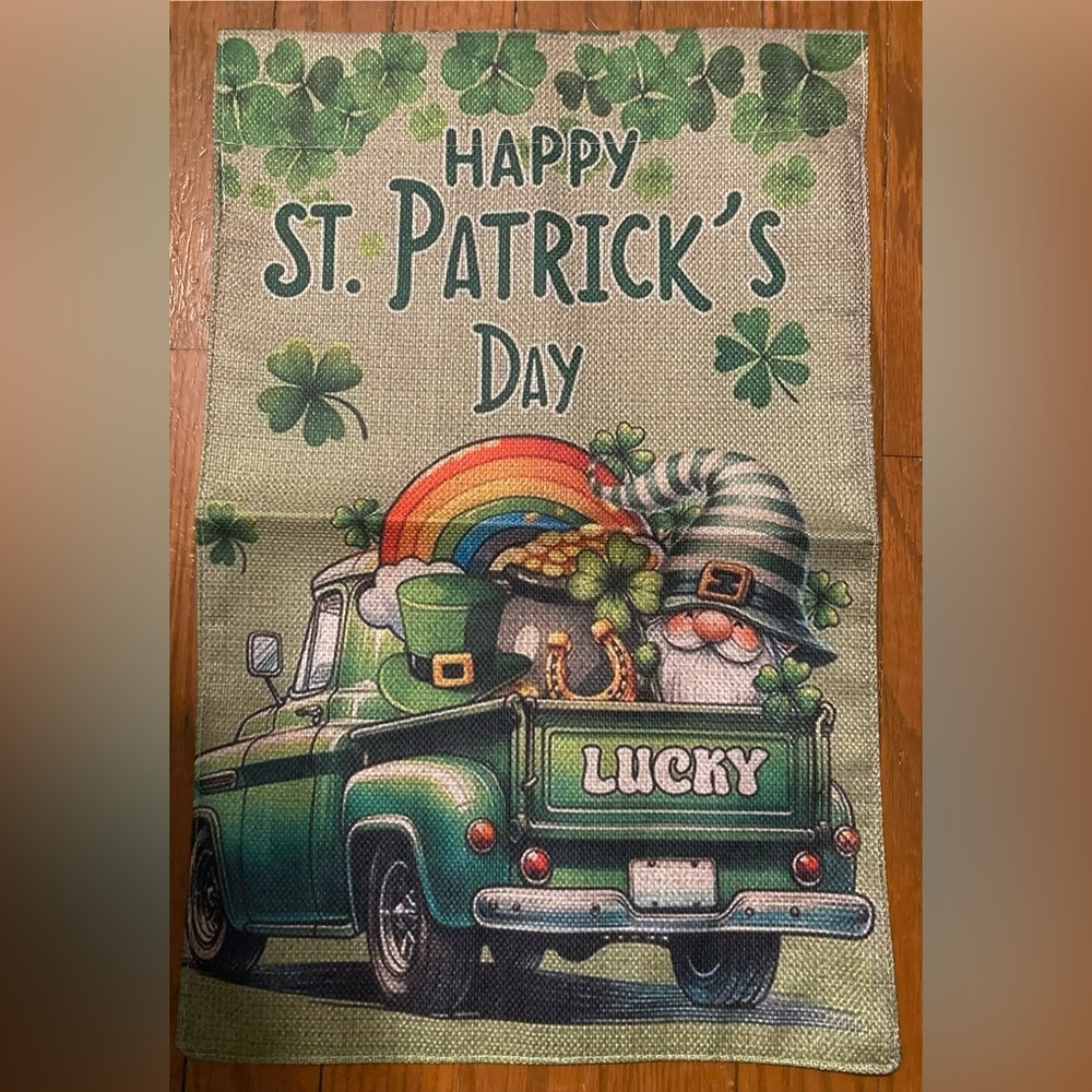 Garden Flag Happy St. Patrick’s Day 12" x 18" NWOT